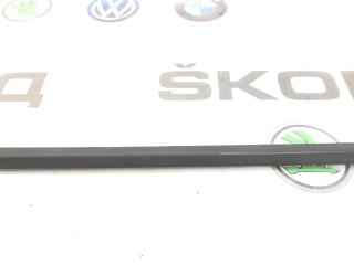 Молдинг стекла передний правый Skoda Octavia RS A7 (5E)