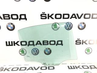 Стекло двери заднее правое Skoda Octavia 2010