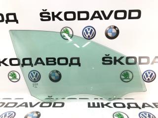 Стекло двери переднее правое Skoda Octavia 2015