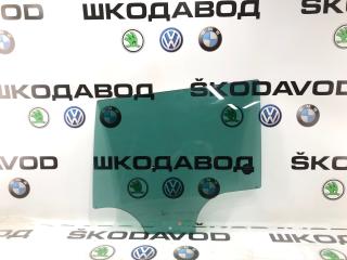 Стекло двери заднее левое Skoda Yeti 2009