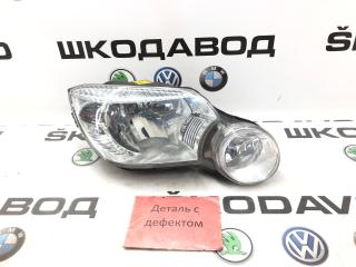 Фара передняя правая Skoda Yeti 2010