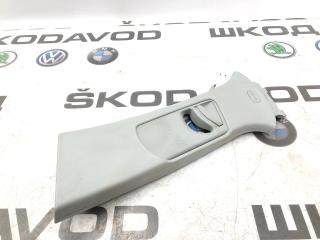 Накладка центральной стойки левая Skoda Yeti 2010