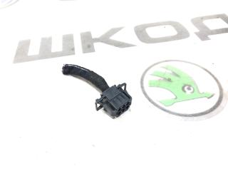Запчасть проводка заднего фонаря (разъем) Skoda Yeti 2009