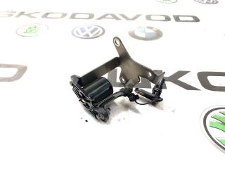 Фото запчасти датчик уровня масла Mercedes-Benz ML 2009 Б/У запчасть Запчасть датчик уровня масла Mercedes-Benz ML 2009