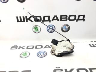 Замок двери передний правый Skoda Octavia 2013