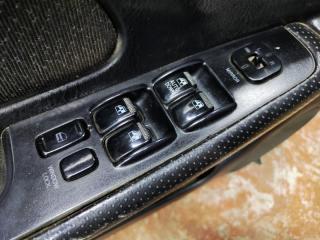 Запчасть блок управления стеклоподъемниками Hyundai Sonata 2006