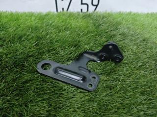 Запчасть кронштейн Audi A5 2013