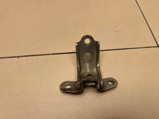 Фото запчасти петля двери верхняя передняя левая KIA Optima 3 поколение 2014 Б/У запчасть Запчасть петля двери верхняя передняя левая KIA Optima 3 поколение 2014