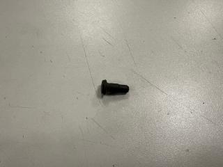 Фото запчасти клипса крепежная Mercedes-Benz GLK 1 поколение 2012 Б/У запчасть Запчасть клипса крепежная Mercedes-Benz GLK 1 поколение 2012