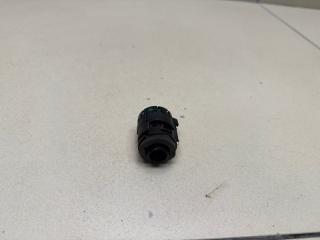 Фото запчасти датчик температуры воздуха Mercedes-Benz GLK 1 поколение 2012 Б/У запчасть Запчасть датчик температуры воздуха Mercedes-Benz GLK 1 поколение 2012