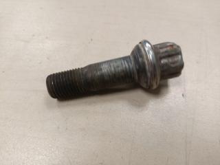 Фото запчасти болт колесный Mercedes-Benz S-СLASS 6 поколение 2018 Б/У запчасть Запчасть болт колесный Mercedes-Benz S-СLASS 6 поколение 2018