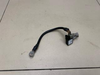 Фото запчасти клемма аккумулятора минус Mercedes-Benz E-Class 4 поколение 2014 Б/У запчасть Запчасть клемма аккумулятора минус Mercedes-Benz E-Class 4 поколение 2014