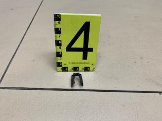 Запчасть крепеж форсунки Hyundai ix35 1 поколение 2011