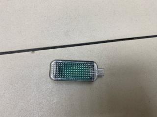 Запчасть плафон салонный AUDI Q7 2016