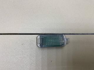 Запчасть плафон салонный AUDI Q7 2016