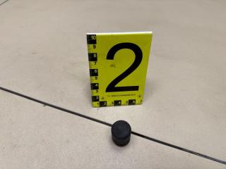 Запчасть отбойник капота Hyundai Solaris 2018