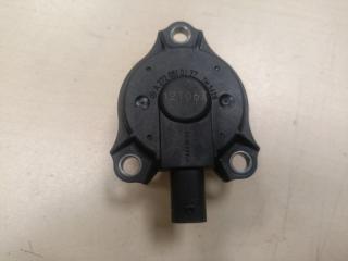 Клапан электромагнитный изменения фаз ГРМ Mercedes-Benz GLK 1 поколение 2012