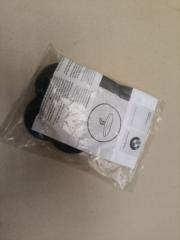 Запчасть крепление ковриков салона BMW 5-Series 2016