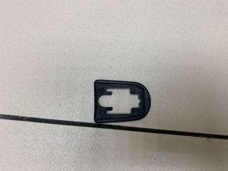 Запчасть прокладка ручки двери передняя левая FORD FOCUS 2 2011