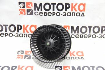 Запчасть моторчик отопителя салона Ford Focus