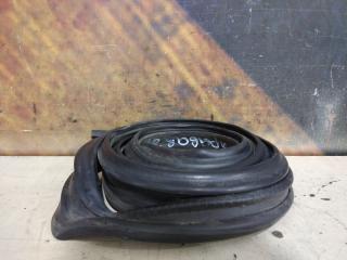 Уплотнитель двери правый Cadillac Escalade 2002 LQ9 контрактная