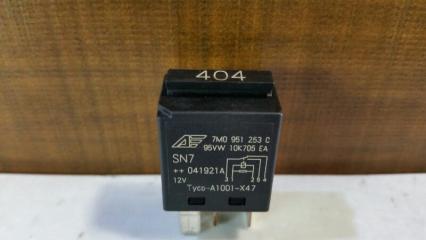 Запчасть реле Volkswagen Touareg 2003