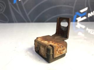 Запчасть крепление радиатора Lincoln Navigator 2005