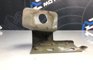 Запчасть упор амортизатора передний правый Lincoln Navigator 2005