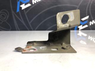 Запчасть упор амортизатора передний левый Lincoln Navigator 2005