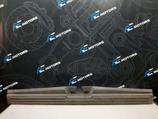 Запчасть пластик багажника Lincoln Navigator 2005