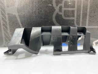 Запчасть крепление обшивки переднее правое Porsche Cayenne 2003