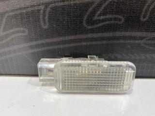 Запчасть плафон салона AUDI A6 Allroad 2003