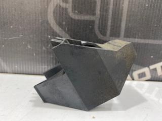 Запчасть крепление радиатора BMW 325i 2004