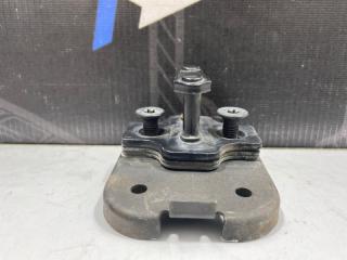 Петля двери задняя Escalade 2002 LQ9