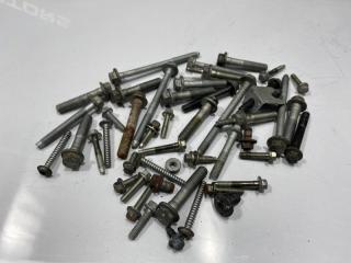 Запчасть болты двс Volvo XC60 2011