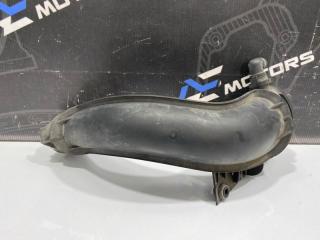 Запчасть патрубок воздушного фильтра Volvo XC60 2011