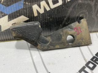 Уплотнитель планки обтекателя 5-Series 2006 E60 N62B48B