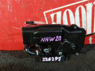 Замок багажника задний TOYOTA PRIUS 2003-2009