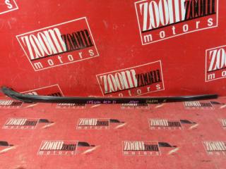 Молдинг лобового стекла передний правый TOYOTA IPSUM 2001-2009