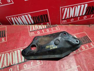 Кронштейн стабилизатора передний правый TOYOTA CAMRY 1990-1994 контрактная Кронштейн стабилизатора передний правый TOYOTA CAMRY 1990-1994