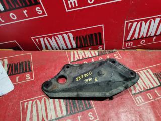 Кронштейн стабилизатора передний правый TOYOTA CAMRY 1990-1994 контрактная Кронштейн стабилизатора передний правый TOYOTA CAMRY 1990-1994