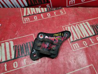 Кронштейн стабилизатора передний левый MAZDA DEMIO 1996-2002 контрактная Кронштейн стабилизатора передний левый MAZDA DEMIO 1996-2002