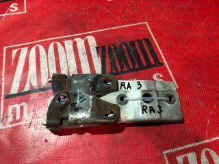 Запчасть петля (шарнир капота) передняя HONDA ODYSSEY 1994-1999