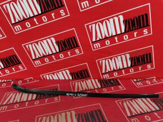 Молдинг лобового стекла передний левый TOYOTA IPSUM 2001-2009