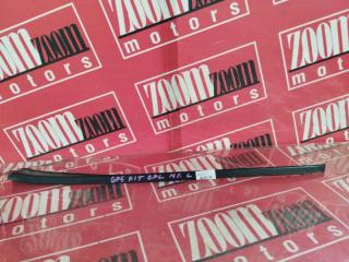 Молдинг лобового стекла передний левый HONDA FIT 2013-2020