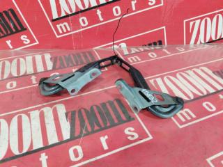 Фото запчасти петля (шарнир капота) передняя HONDA FREED SPIKE 2010-2011 контрактная запчасть Запчасть петля (шарнир капота) передняя HONDA FREED SPIKE 2010-2011