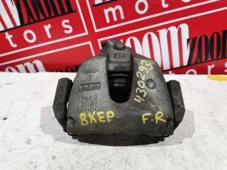 Суппорт передний правый MAZDA AXELA 2003-2009