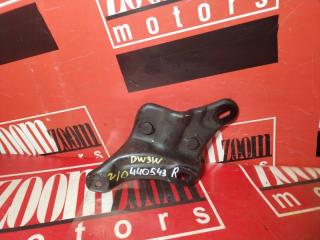 Кронштейн стабилизатора передний правый MAZDA DEMIO 1999-2001 контрактная Кронштейн стабилизатора передний правый MAZDA DEMIO 1999-2001