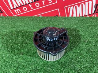 Фото запчасти вентилятор (мотор отопителя) HONDA AIRWAVE 2005-2010 контрактная запчасть Запчасть вентилятор (мотор отопителя) HONDA AIRWAVE 2005-2010