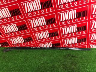 Молдинг лобового стекла правый TOYOTA IPSUM 2001-2009